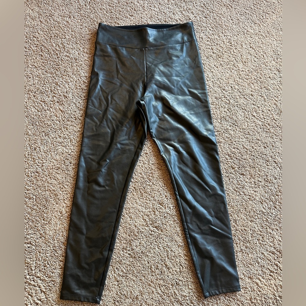 Abercrombie & fitch Black Faux Leather Leggings| size M